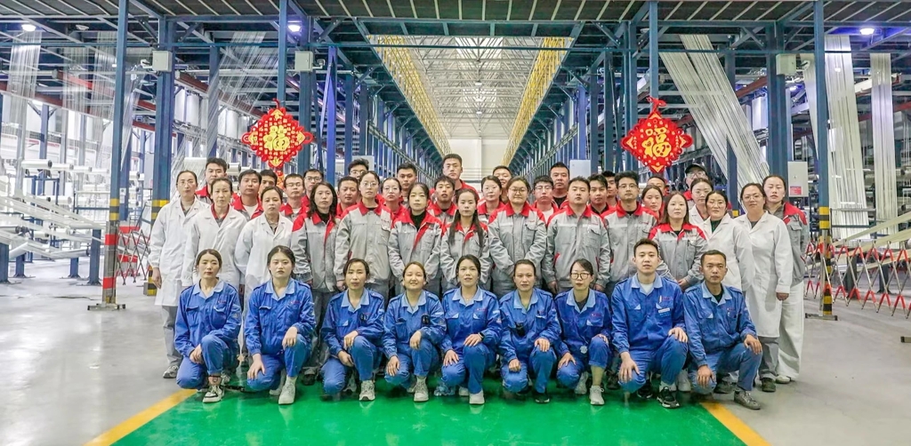 以“中國強度”鍛造大國筋骨：中復神鷹西寧公司青年團隊問鼎中國青年五四獎章集體